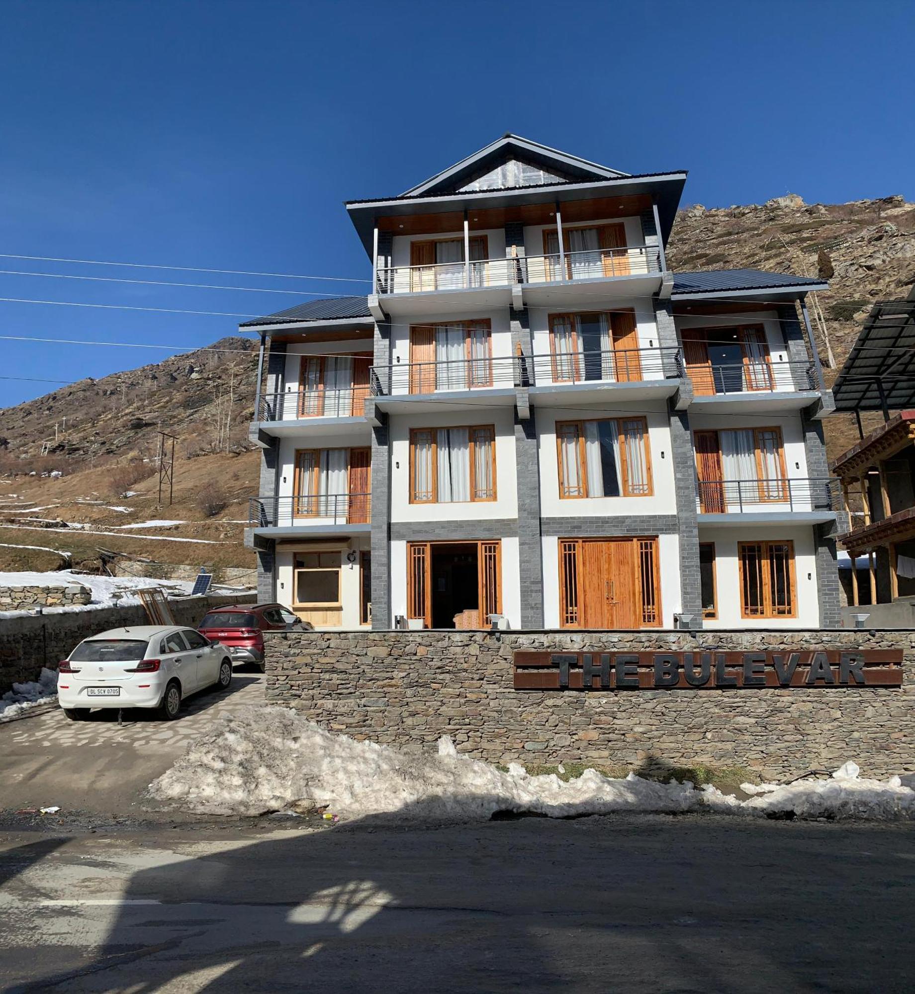 Hotel The Bulevar - Whispering Willows Sissu Exterior foto